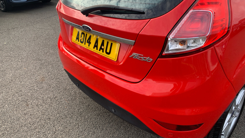 Ford Fiesta 1.6 Zetec 5dr Powershift Petrol Hatchback